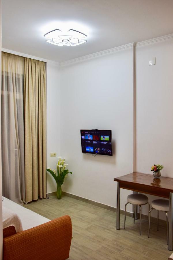 Apartments Kristo Batumi Kültér fotó